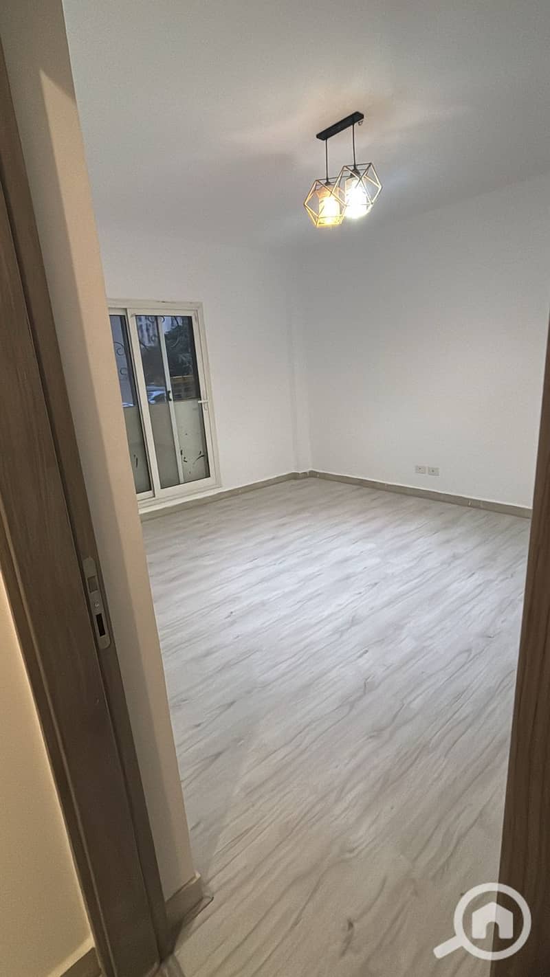 9 d7d8b313-3043-4344-b4ff-0eab7a39cf51. jpeg