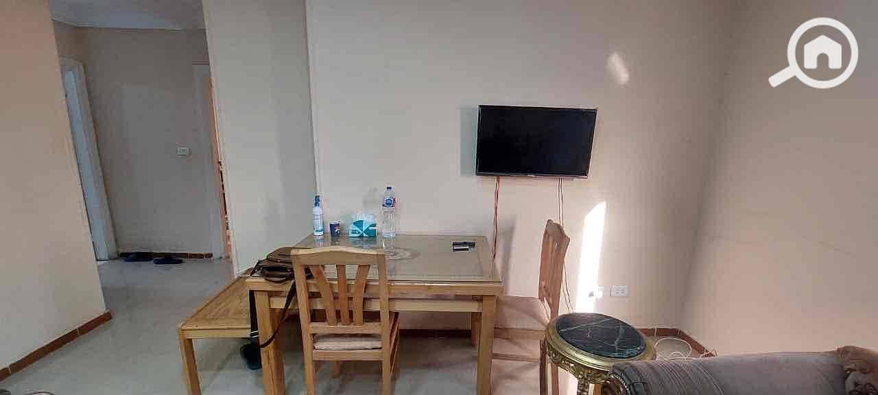 6 b2c82ad2-fd25-411c-bd65-ac159dfe2a72. jpg