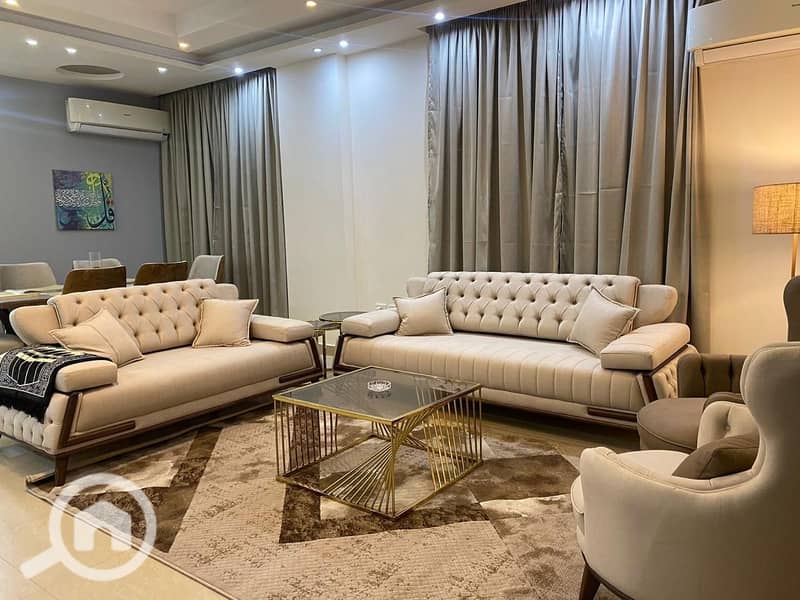 4 1e24a05c-4351-4d93-a735-942fd6f8d14e. jpeg