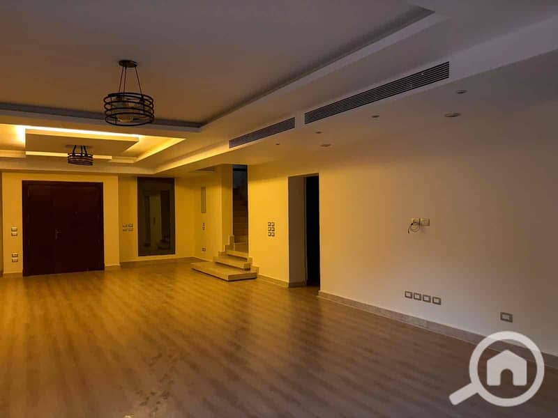 3 cf2916b1-66d6-443a-ab42-f5ae50a7857a. jpg