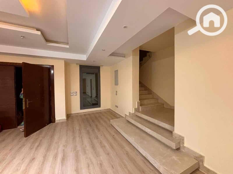 5 0abf38f6-2891-400d-ac69-dc934e6c4689. jpg