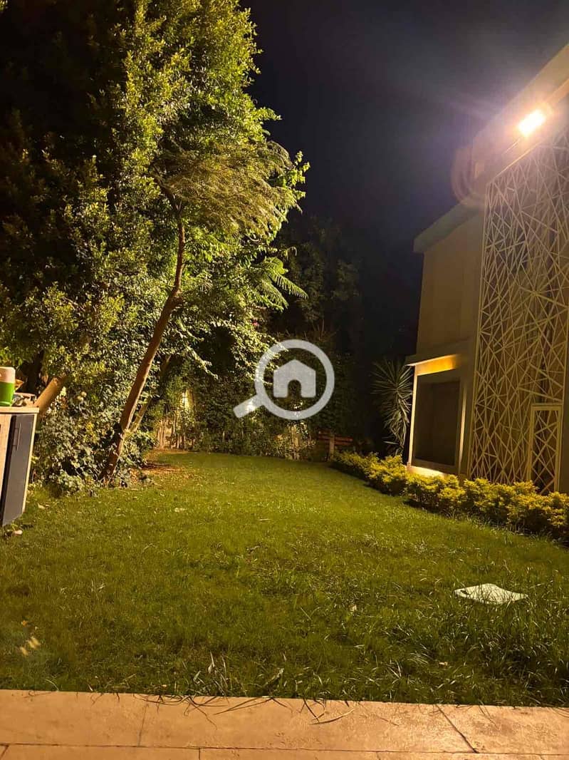 9 9c1c26f5-1267-461d-a2d5-8076463a3c7a. jpg