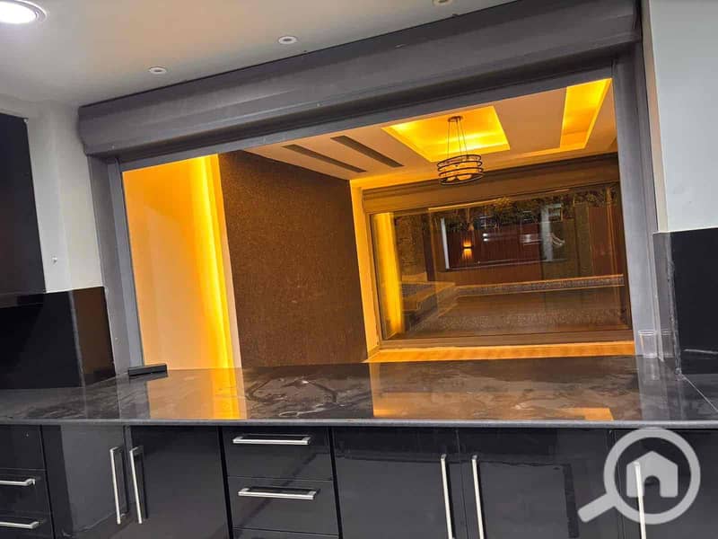 13 4b8b7724-dee1-4b01-9fe6-9fb0c0a2526f. jpg