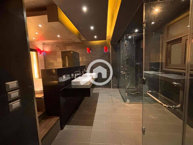 14 c0fbcbdd-9d12-4395-9887-e0a75aa72b04. jpg