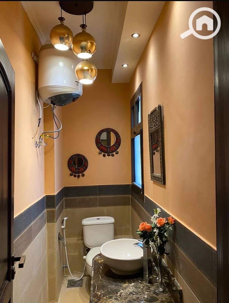 3 3d82fe73-9a49-4c96-b125-dada1ed542d6. jpeg