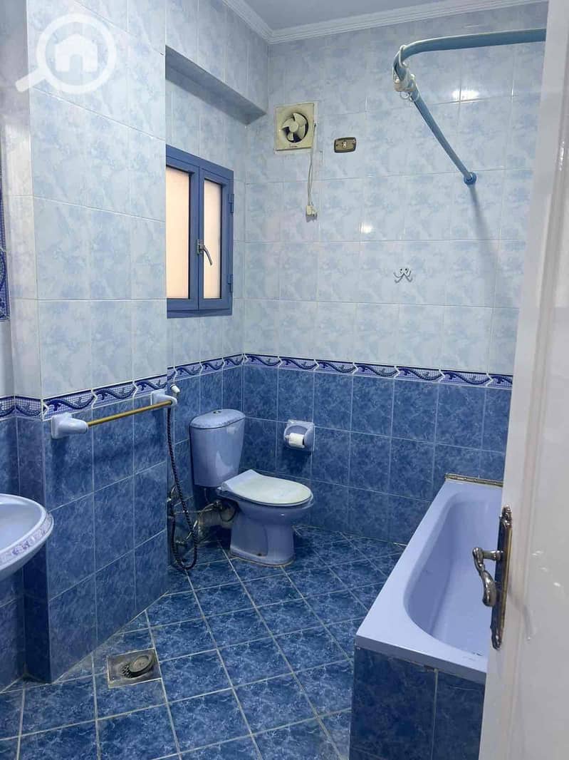 8 f0a59e54-f7a8-45d4-9c47-d4f4dff6bee9. jpg