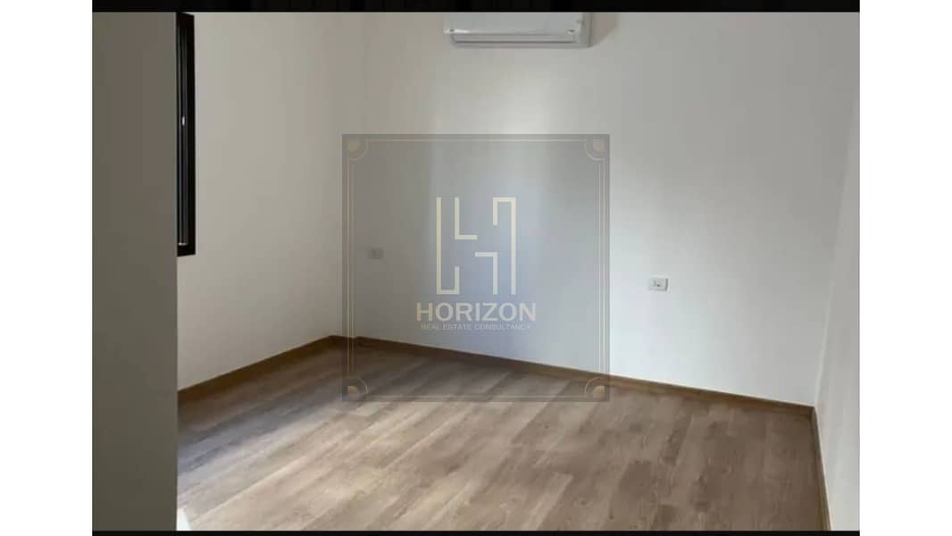 6 WhatsApp Image 2025-12-16 at 3.57. 45 PM (2). jpg