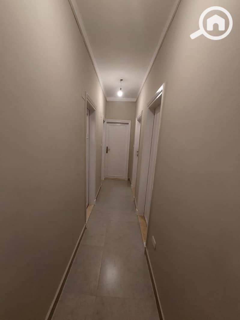 4 e416d00b-99af-4e2b-aa3d-2525b0000bb1. jpeg