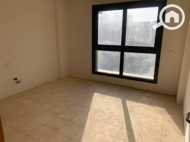 4 WhatsApp Image 2026-01-27 at 18.50. 18. jpeg