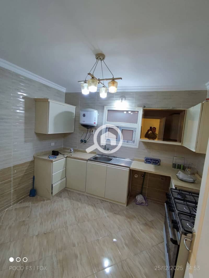 8 8977acb1-ba88-4919-bcf3-48467cb903c8. jpg