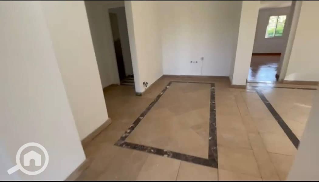 12 592a4f7f-7811-4c15-8cd8-f211ec5f1212. jpg