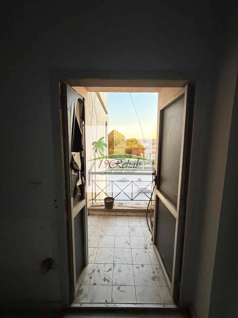 2 cd074522-74d2-4566-974c-74bd008a7b68. jpg