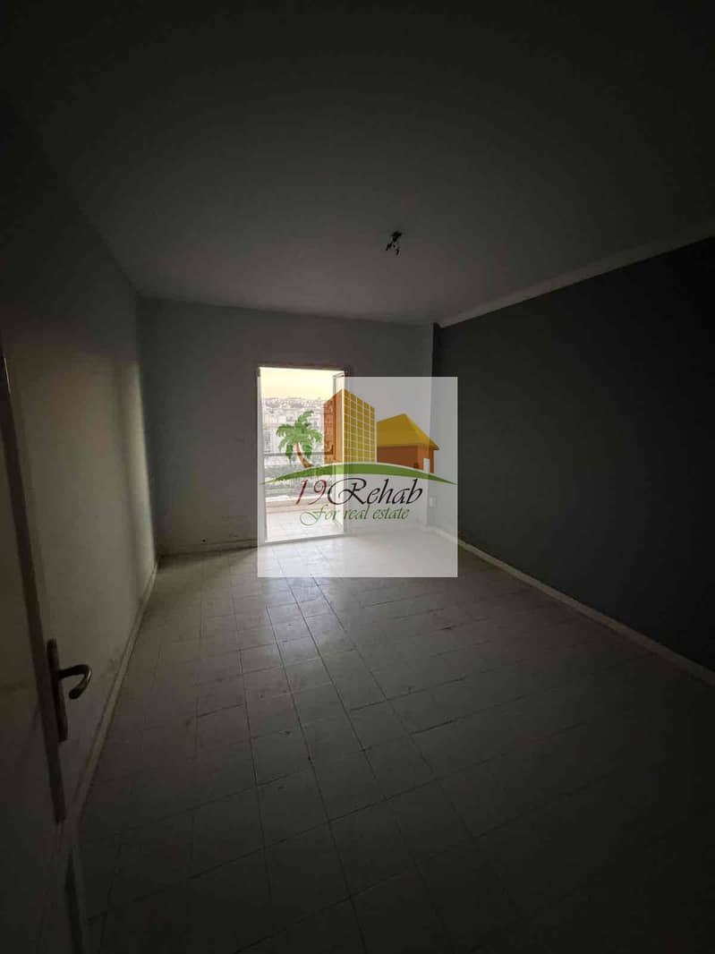 6 4933bfc5-01fc-47a0-b9a0-bc9436d2ce2c. jpg