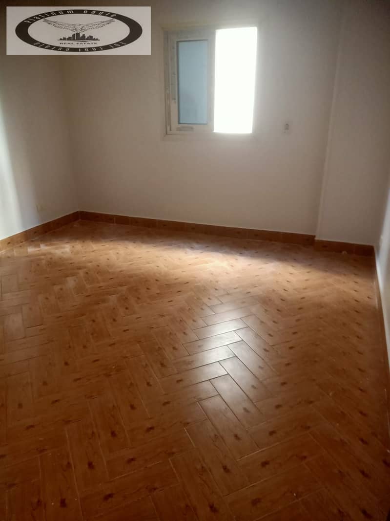 4 c7098cd7-c7d7-497b-be2c-f79d03d29626. jpg