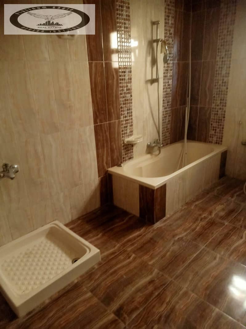 8 d998c61c-db78-46a2-bd64-3836d97fbbc4. jpg