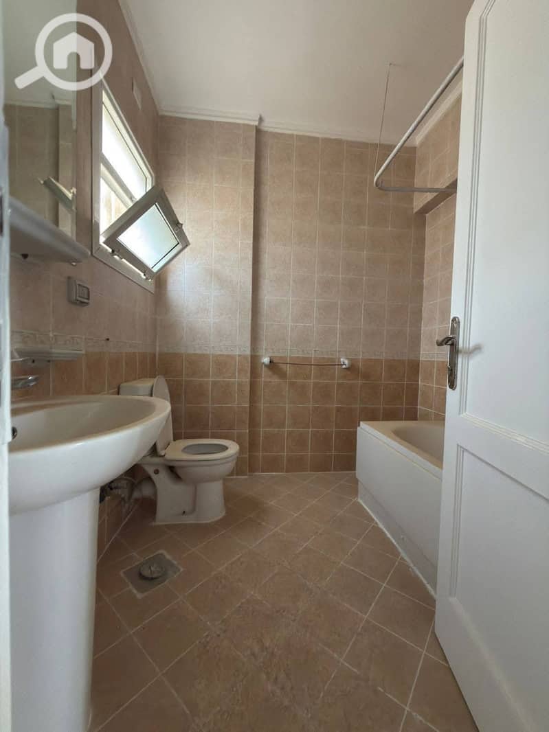 9 621797804_1542791781182726_2265877287478091172_n. jpg