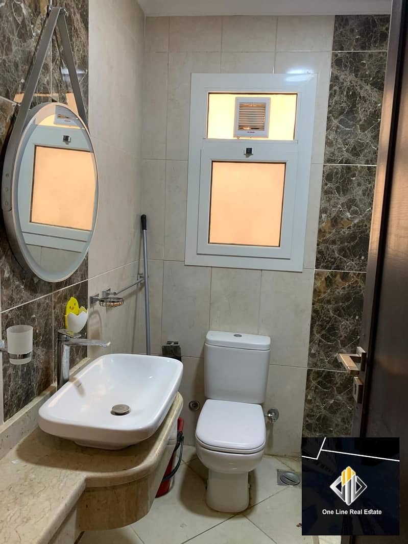 10 d58fd9eb-1310-4f66-9bbf-32b37595af13. jpeg