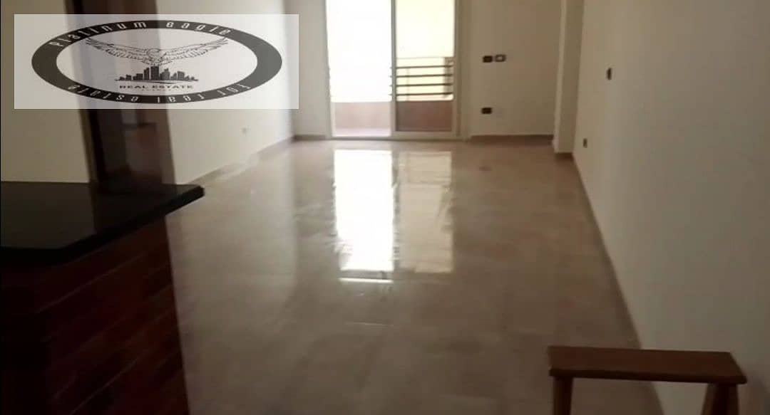 2 e10b2fd8-92b0-43bd-bced-6f2860e2db28. jpg