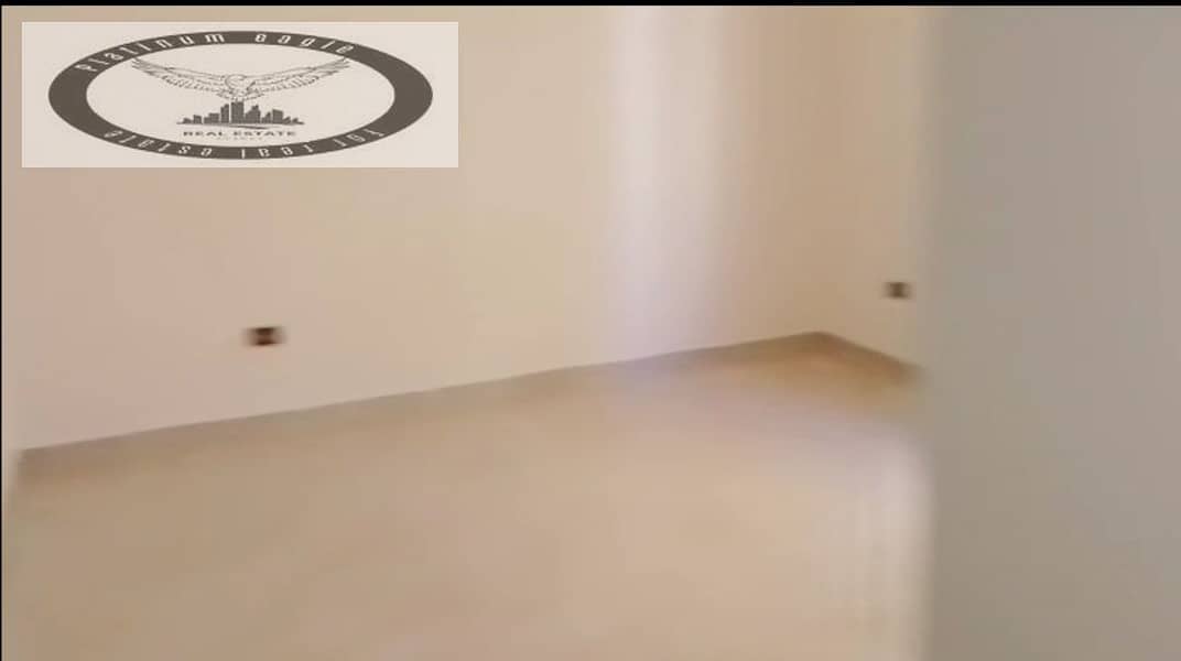 9 79658675-f29d-40a5-8513-433d2c411df5. jpg