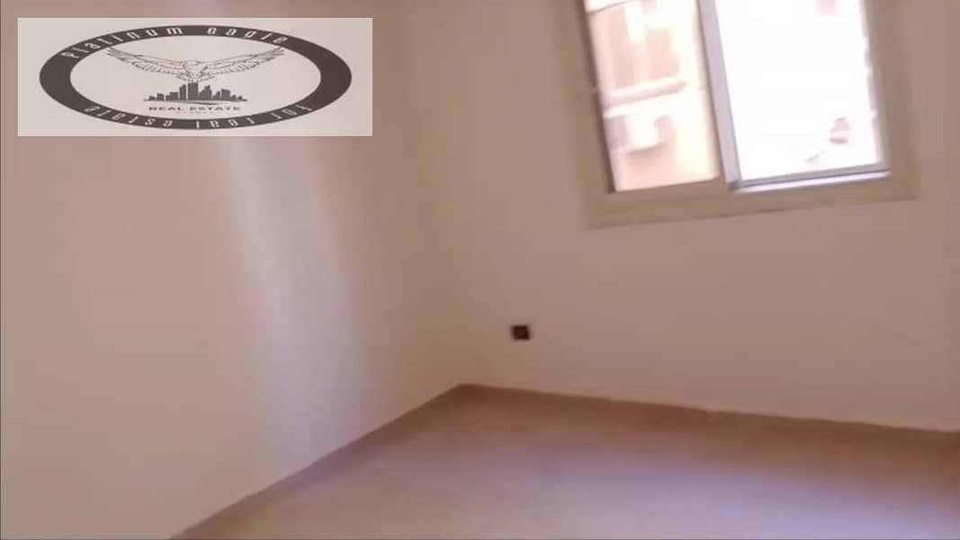 10 f78f4de8-d216-4f47-abd0-dc82a3de466d. jpg