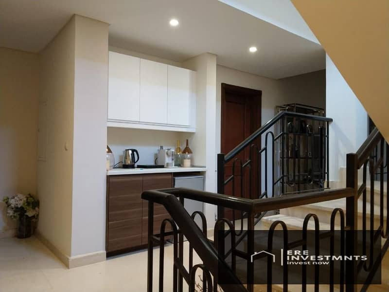 3 22df1802-b976-4f7e-8924-7e71ffbcac61. jpg