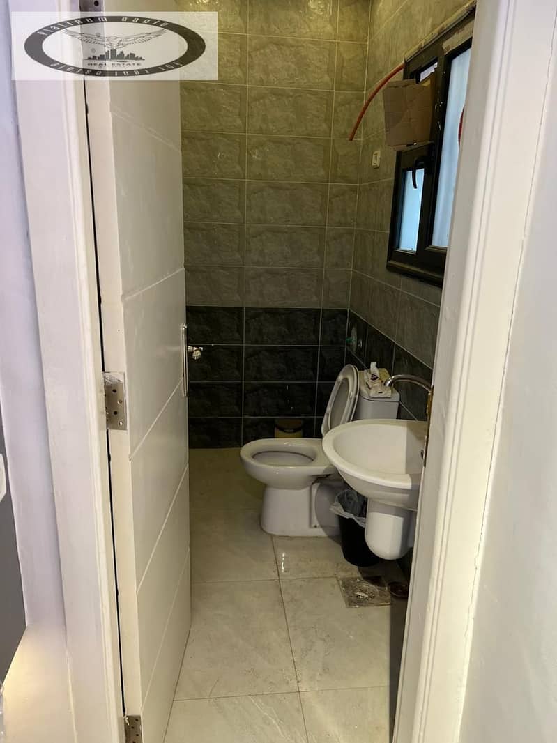 10 44fa4a98-17b1-4cdc-8597-52abbad8956a. jpg