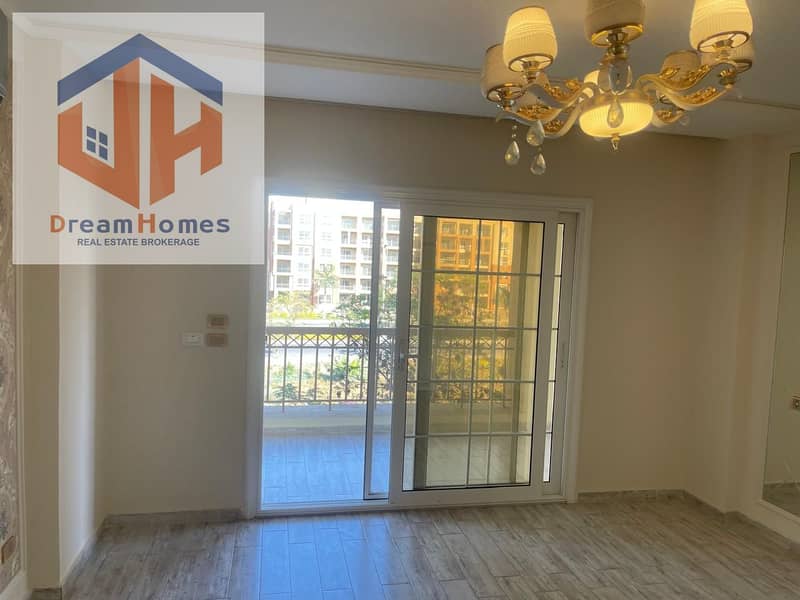 10 788069d7-e92e-48f0-b48a-2a3bd8afca78. jpg