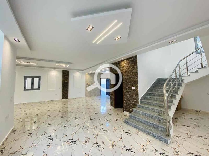 5 4d558f53-5b86-4122-b835-5d67b1a3a4e2. jpg