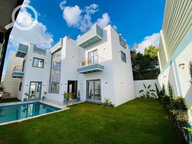 12 ed618edf-e719-4458-a3a5-f80e59af7ea0. jpg