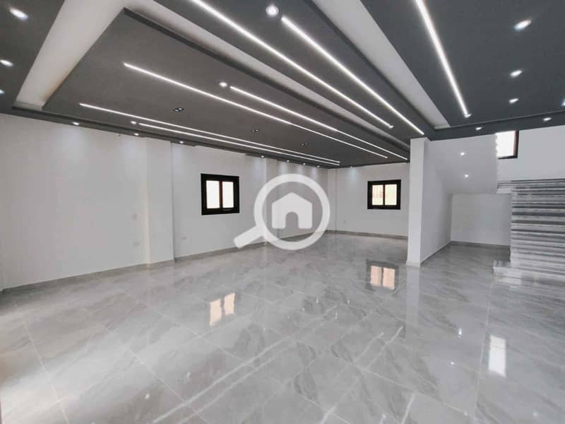 8 fb3d643b-3724-4aec-a4e3-175aad479060. jpg