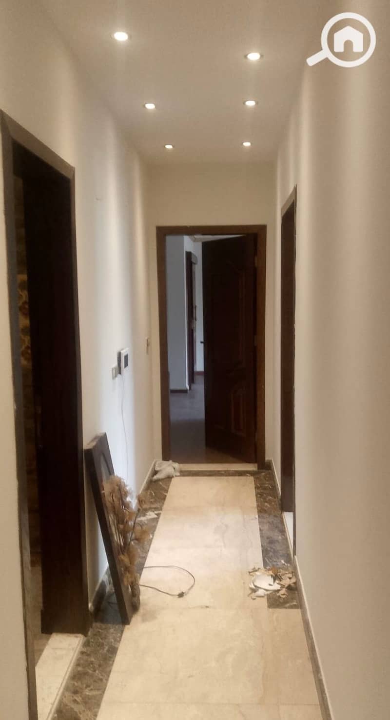 10 57f1bd3a-ae96-480b-8cf6-af609da51c97. jpeg