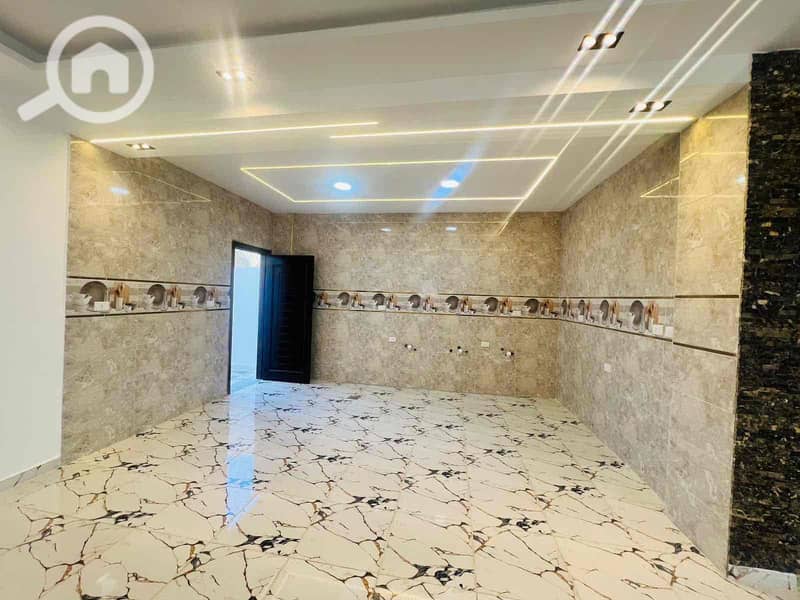 22 998bb767-e5b8-4e7f-bf4b-387ddc76d380. jpg