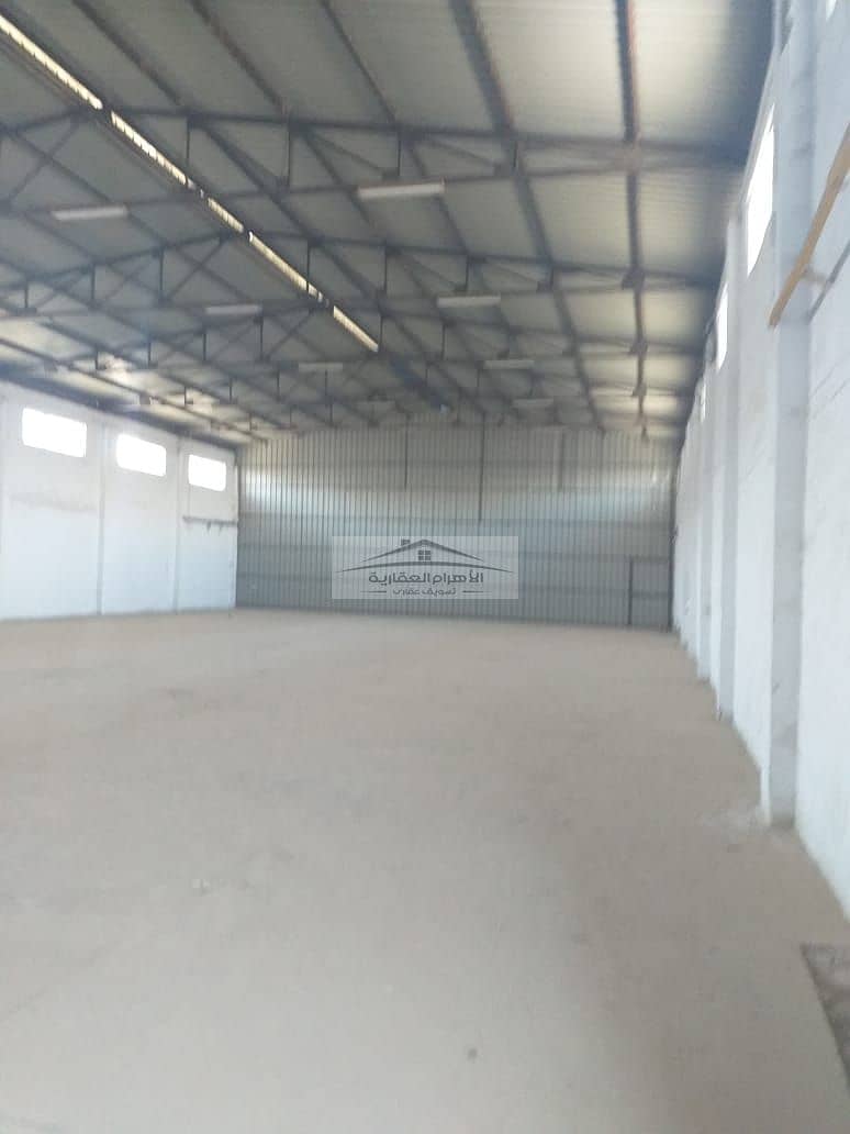 للايجار هنجر مساحة 800 م مدينة العبور الصناعية المنطقة ب / ج للايجار هنجر مساحة 800 م مدينة العبور الصناعية المنطقة ب / ج