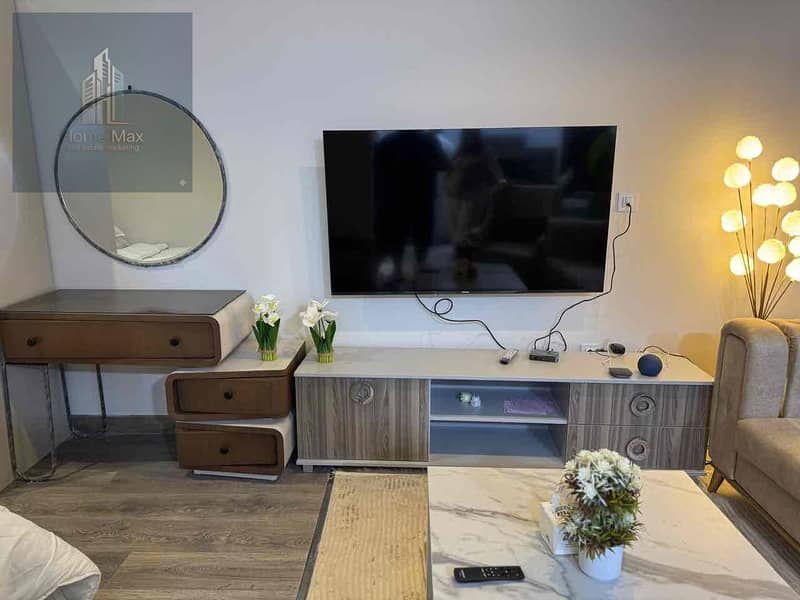 8 4371ccdc-e742-4c75-ae01-57374cf30e01. jpg