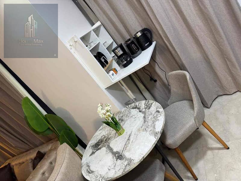 11 af93c99e-4c0e-4329-9996-ca205588159d. jpg