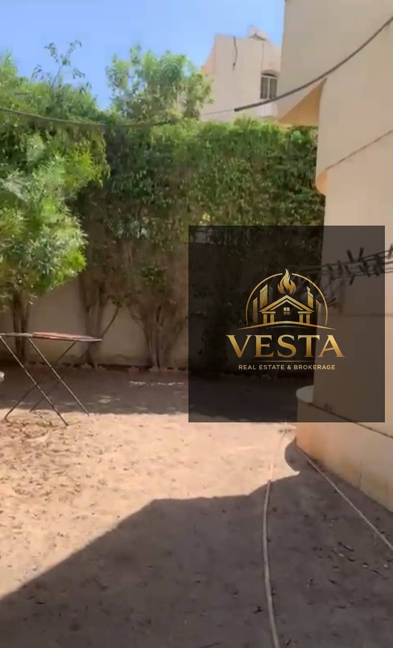 5 e5fadb6f-df4c-482e-afe2-31b37de2fe8a. jpg