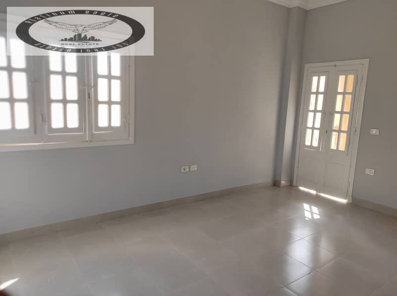 11 b03cd879-16f7-4b8e-9731-117d41fe6aed. jpg