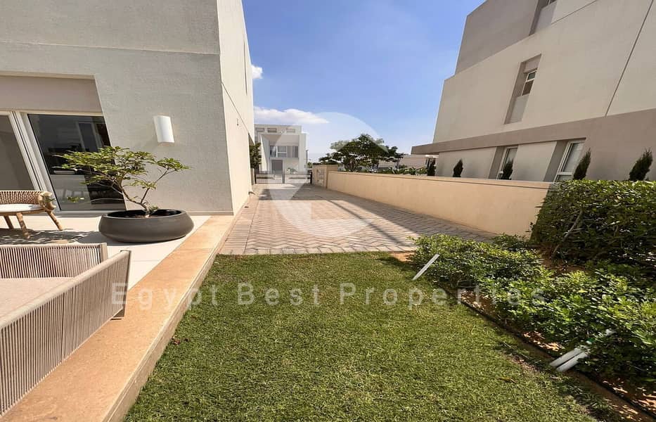 3 WhatsApp Image 2025-03-11 at 21.52. 19_8072a99c. jpg