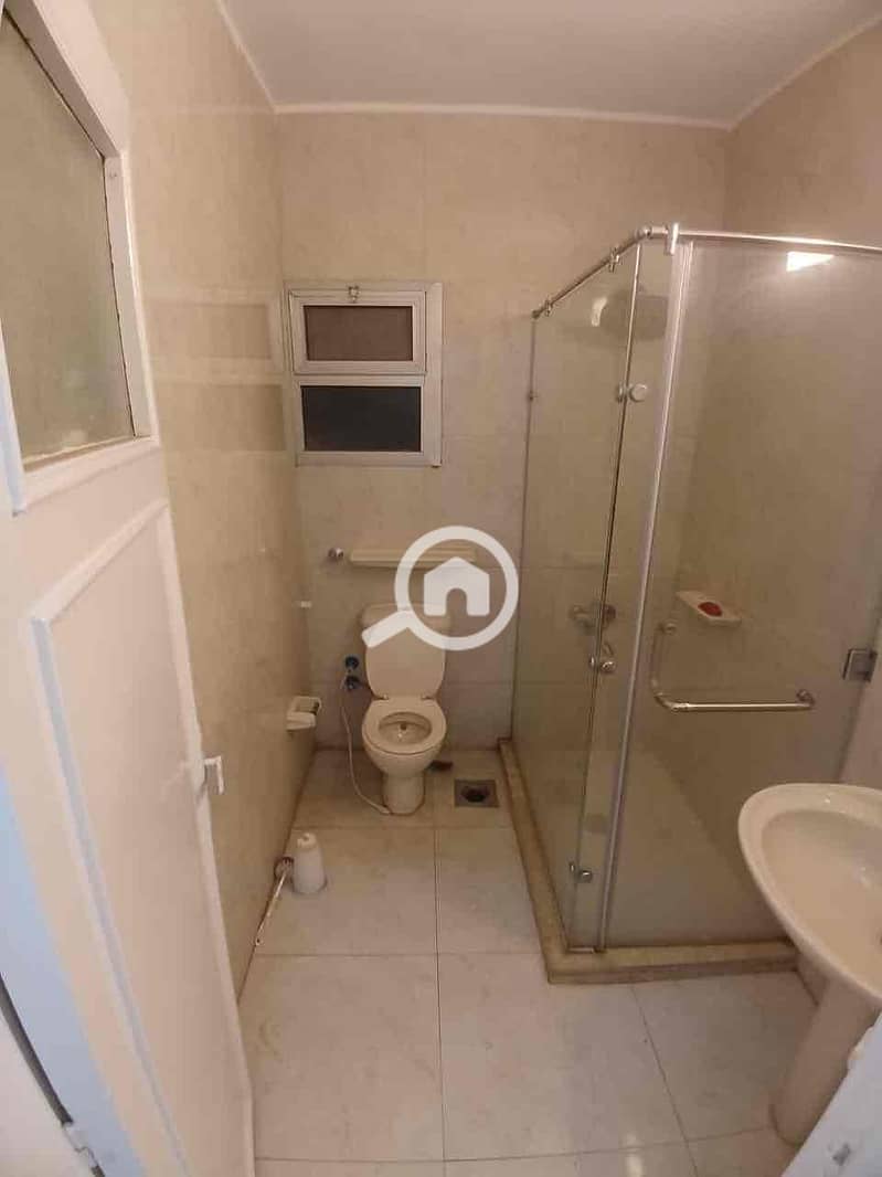 7 b54c5d10-a473-4ae0-a7dc-a8fca03a3626. jpg