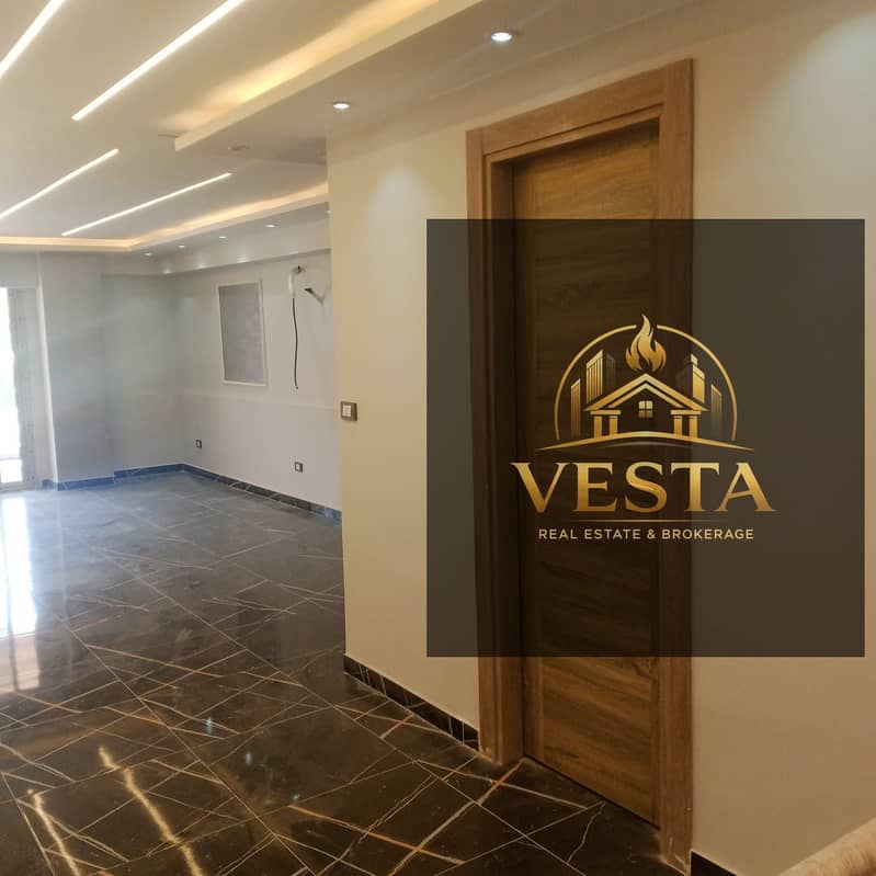 2 efc05aab-77f4-4a30-9538-49a14f70d5f2. jpg