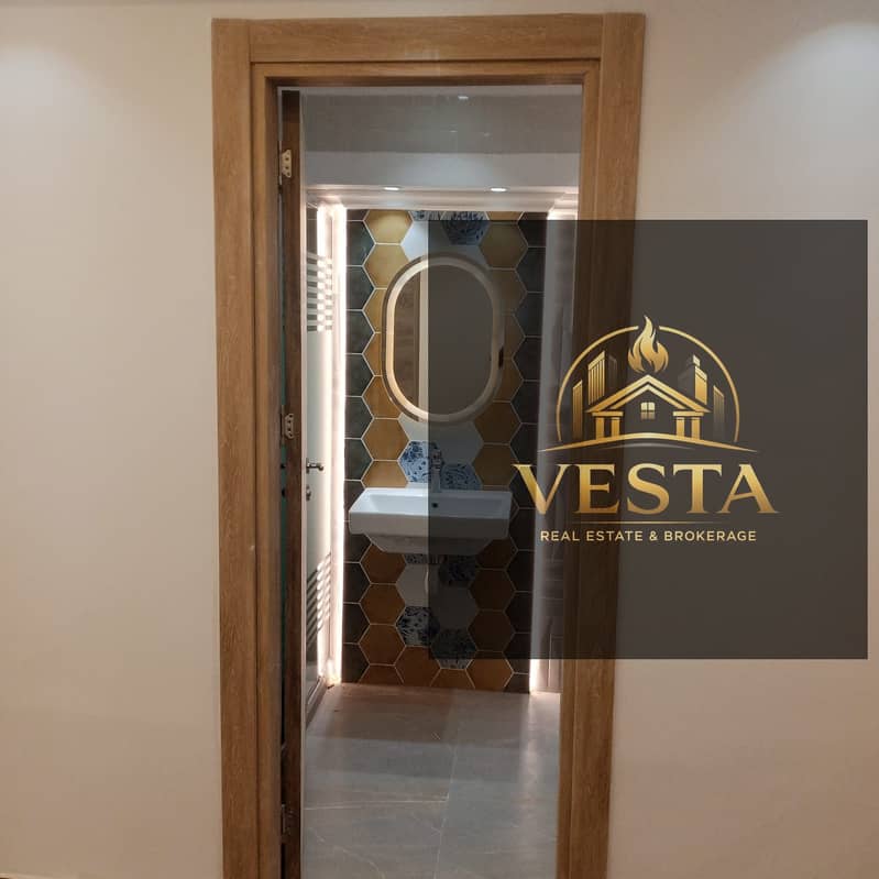 17 3477cf4d-9f2e-4f58-84a9-93c0fa7cde4f. jpg