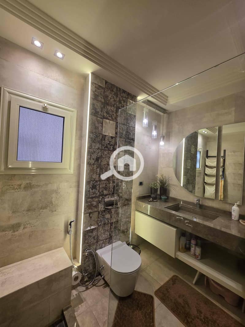 15 a48c12e7-0103-46fa-a996-38267f229f97. jpg