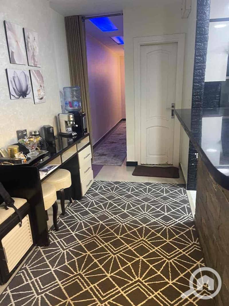 5 e9ddd0e5-c265-412c-9ad2-ae86e9aaa40c. jpg