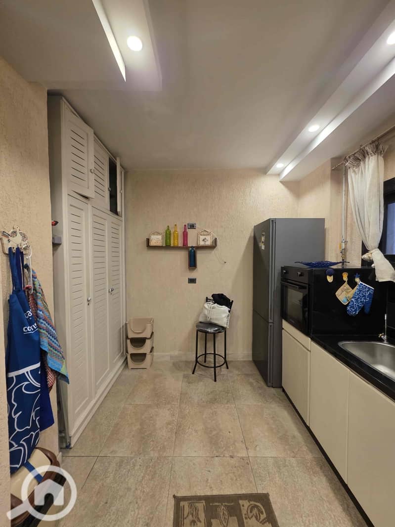 9 b96b33d7-7650-41dd-be5f-a9a2c06f5b32. jpg