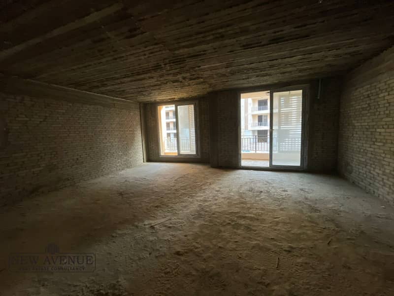 4 05dd5988-8185-402a-b116-8741479f582d. jpg