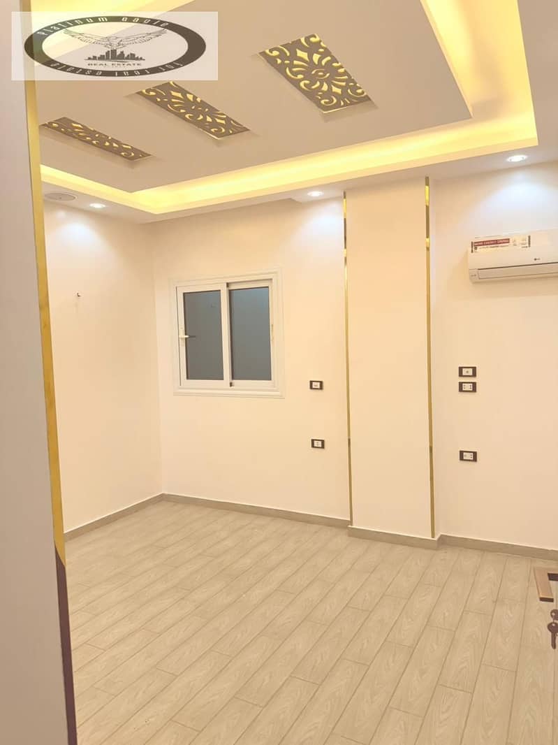 13 1990ec0f-167a-41ba-bf53-1f53b80da919. jpg