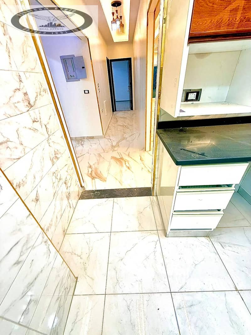 21 fd8e00b3-4b95-49a1-a8c4-c9a2cd5d1943. jpg