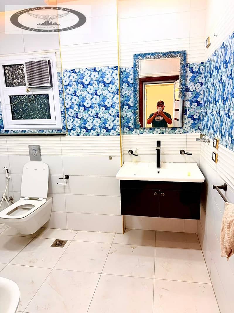 22 d33175fa-abe5-4887-8834-fa64448c6e72. jpg