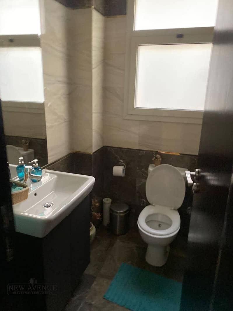 13 f0d74c94-c6dc-4487-b4ed-f37bd5e58455. jpg