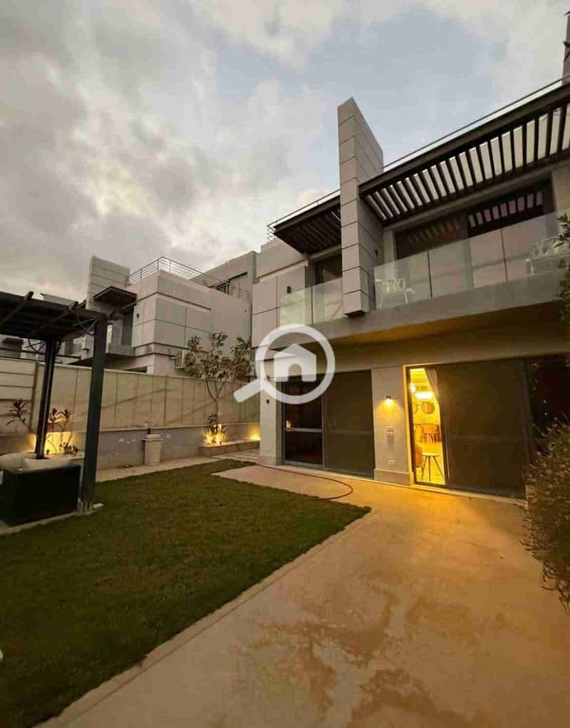 1000692455. jpg 1000692455. jpg